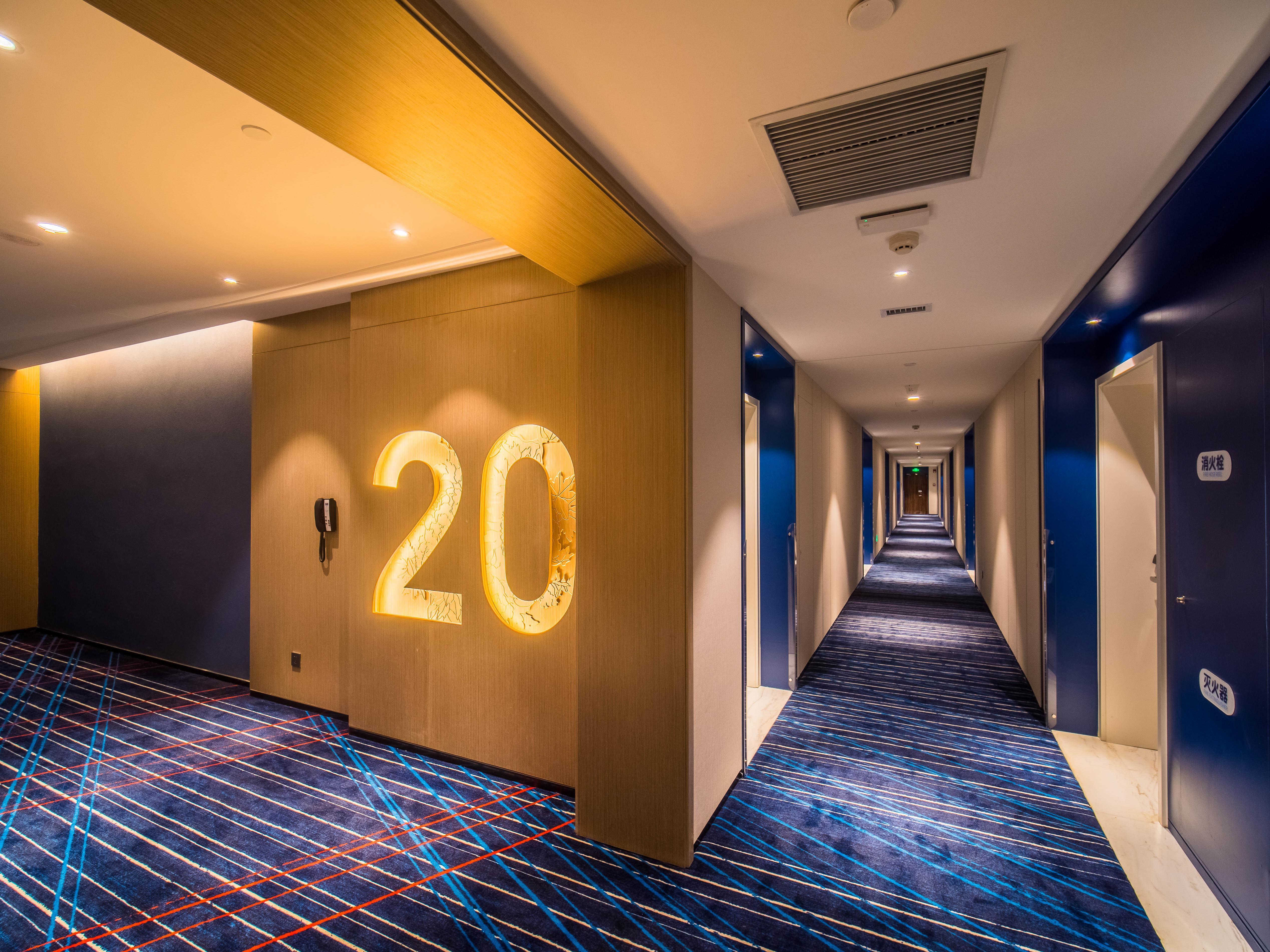 Holiday Inn Express Kunming West By Ihg Εξωτερικό φωτογραφία