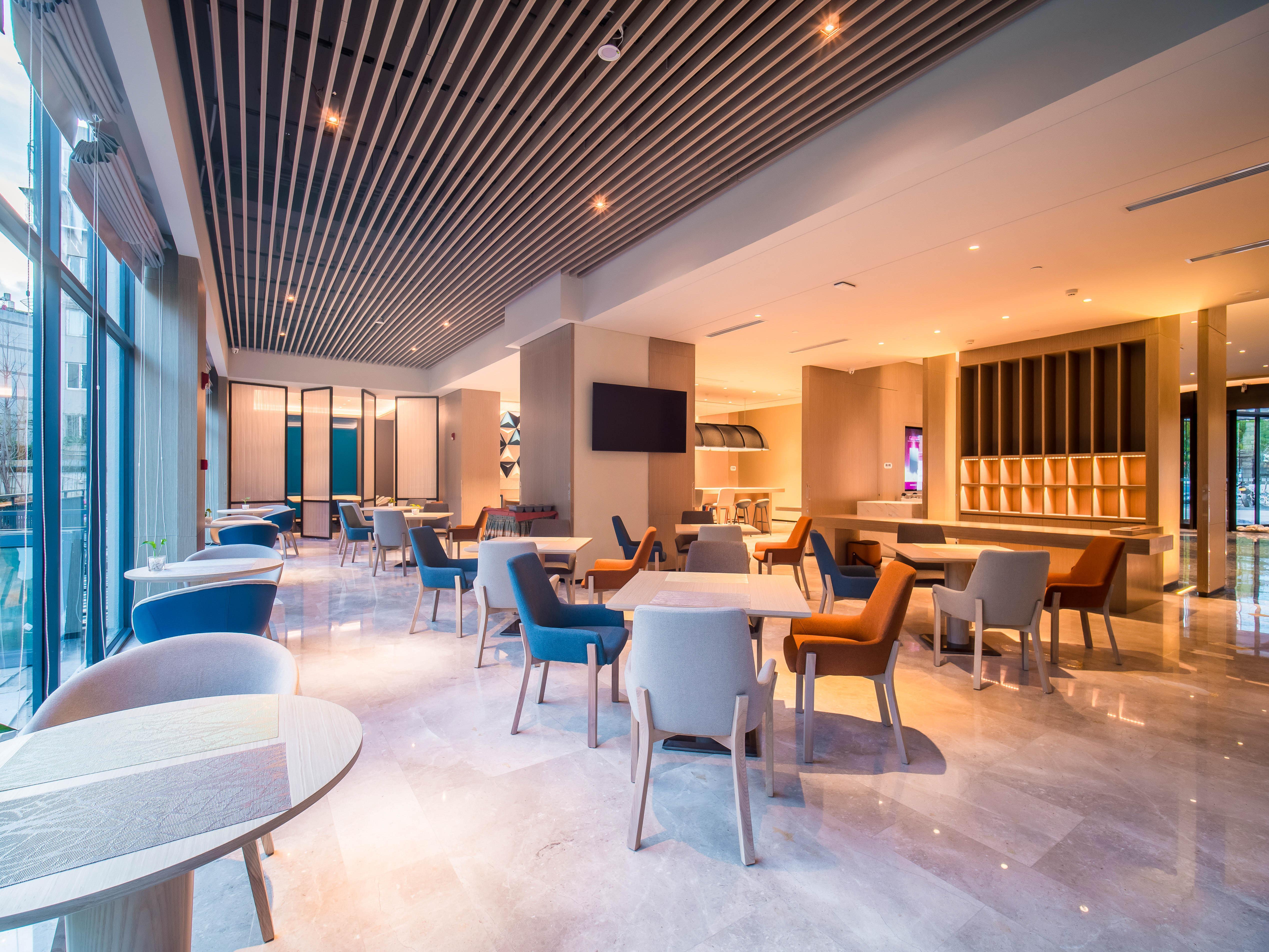 Holiday Inn Express Kunming West By Ihg Εξωτερικό φωτογραφία