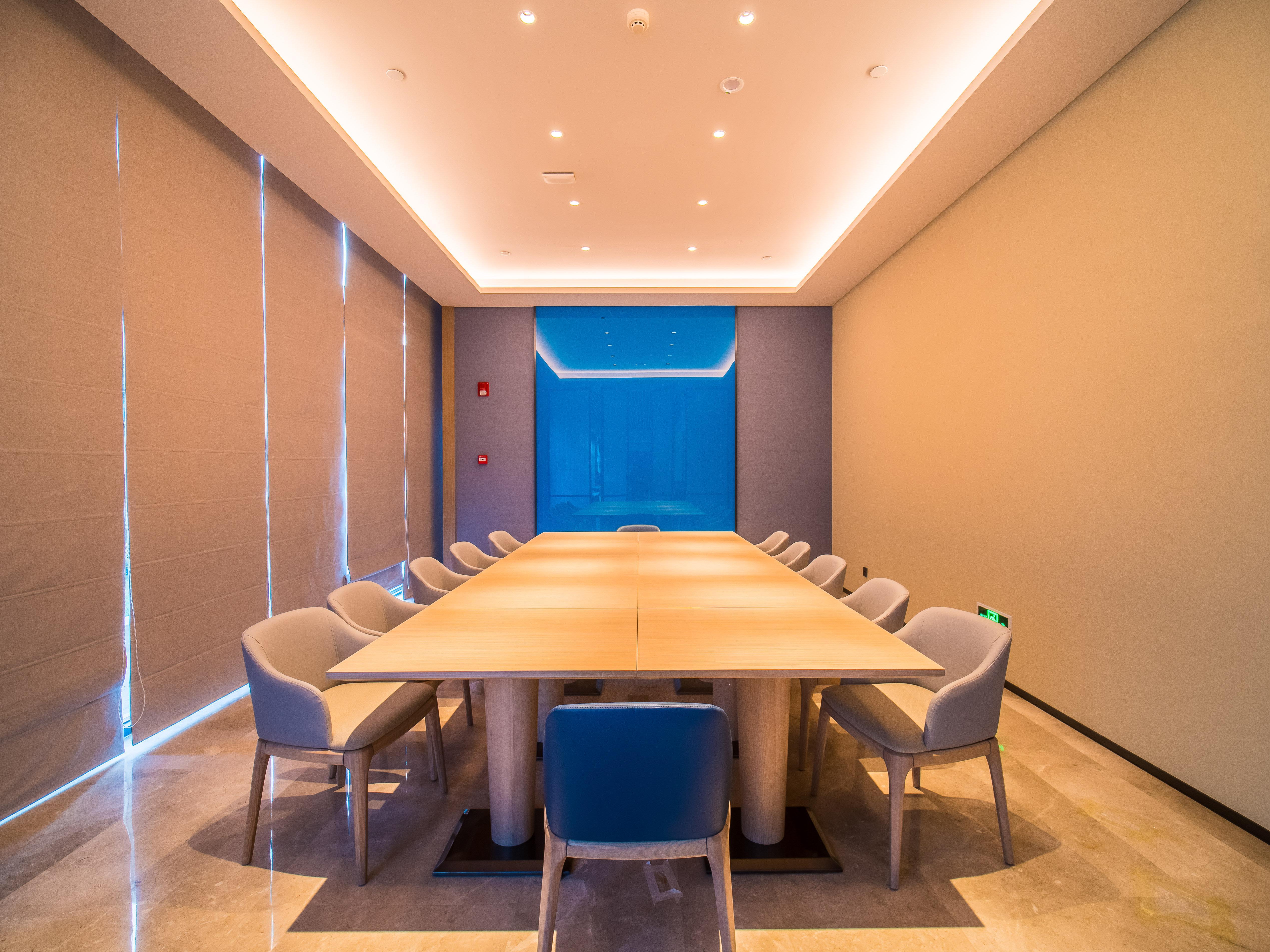 Holiday Inn Express Kunming West By Ihg Εξωτερικό φωτογραφία